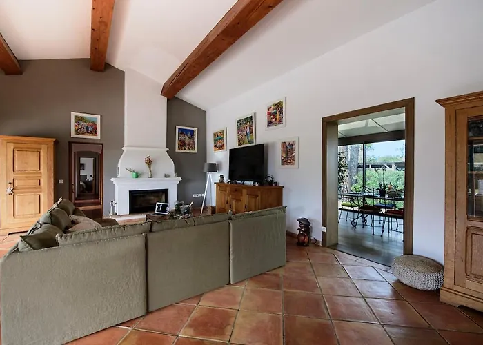 Villa Very Quiet With Pool Perfect Area Gassin